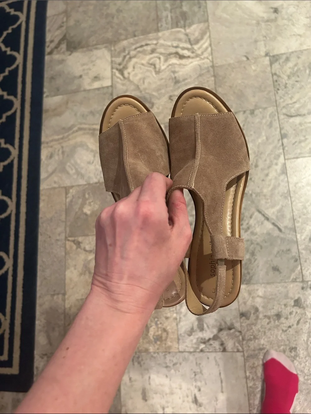 Sophia Milano Women’s Size 8 Taupe Suede Wedge Sandals Made in Italy Slingback